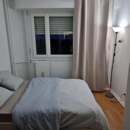 Homestay Evry - Only For Women Courcouronnes